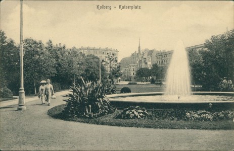 Alte Ansichtskarte Kolberg / Kołobrzeg, Kaiserplatz