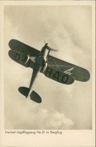 Alte Ansichtskarte Heinkel-Jagdflugzeug He 51 im Steigflug, 
