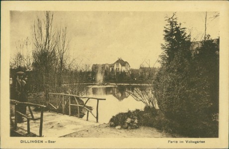 Alte Ansichtskarte Dillingen-Saar, Partie im Volksgarten