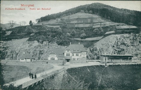 Alte Ansichtskarte Forbach-Gausbach, Partie mit Bahnhof