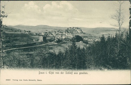 Alte Ansichtskarte Daun i. Eifel von der Schleif aus gesehen, 