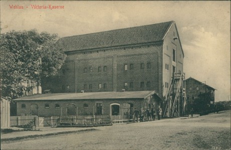 Alte Ansichtskarte Wehlau / Snamensk, Viktoria-Kaserne