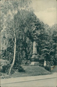 Alte Ansichtskarte Rostock, Krieger-Denkmal