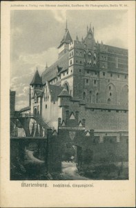 Alte Ansichtskarte Marienburg / Malbork, Hochschloß, Eingangsseite