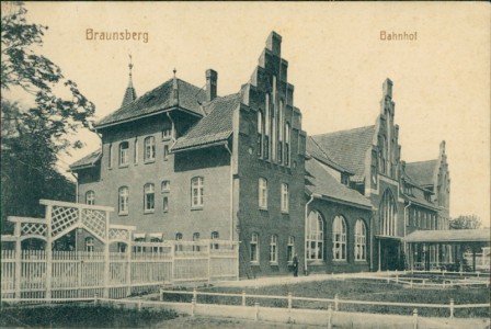 Alte Ansichtskarte Braunsberg / Braniewo, Bahnhof