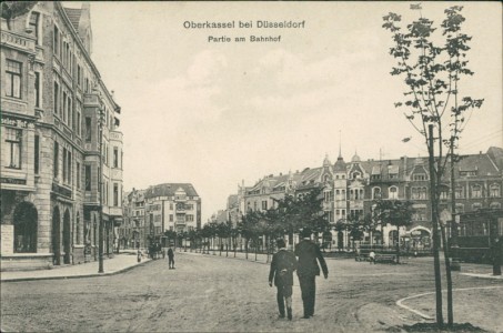 Alte Ansichtskarte Düsseldorf-Oberkassel, Partie am Bahnhof