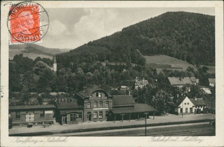 Alte Ansichtskarte Kauffung / Wojcieszów, Bahnhof mit Mühlberg