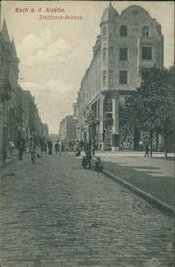 Alte Ansichtskarte Esch-sur-Alzette, Stadthaus-Avenue