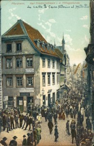 Alte Ansichtskarte Pforzheim, Karl Friedrichstrasse i. d. Mittagsstunde