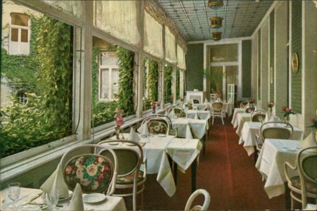 Alte Ansichtskarte Wiesbaden, Palast-Hotel, Speiseterrasse