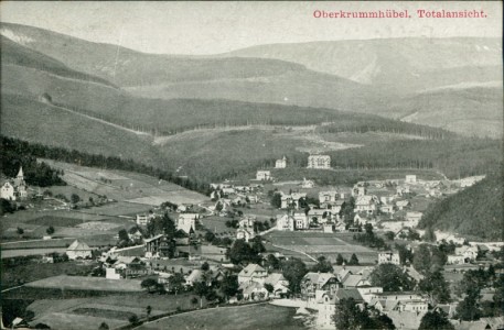 Alte Ansichtskarte Oberkrummhübel, Totalansicht