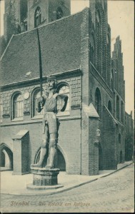 Alte Ansichtskarte Stendal, Der Roland am Rathaus