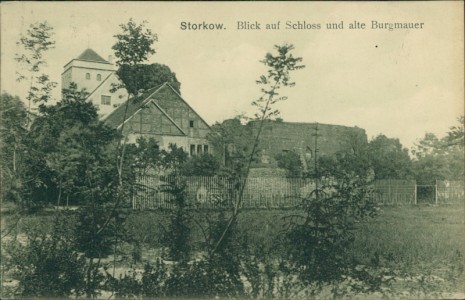 Alte Ansichtskarte Storkow (Mark), Blick auf Schloss und alte Burgmauer