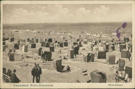 Alte Ansichtskarte Klein Dievenow / Dziwnówek, Strandleben