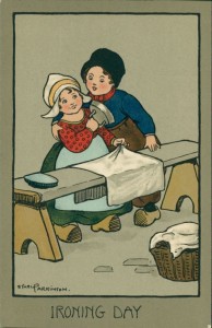 Alte Ansichtskarte Ethel Parkinson, Ironing Day, Mädchen beim Bügeln
