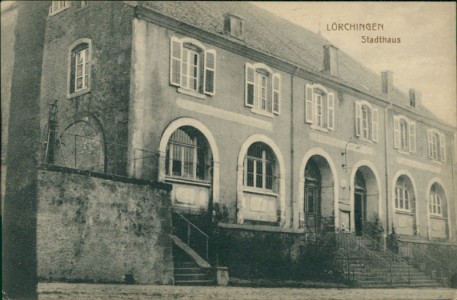 Alte Ansichtskarte Lörchingen / Lorquin, Stadthaus