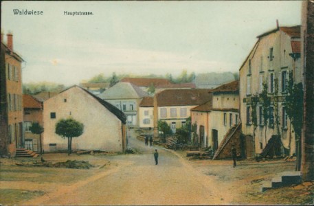 Alte Ansichtskarte Waldwiese / Waldwisse, Hauptstrasse