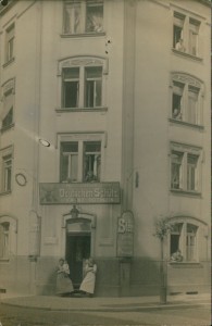 Alte Ansichtskarte Offenbach am Main, Restaurant zum "Deutschen Schützen" Franz Röthlein