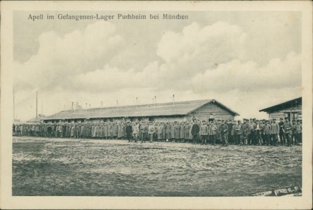 Alte Ansichtskarte Puchheim, Apell im Gefangenen-Lager Puchheim bei München