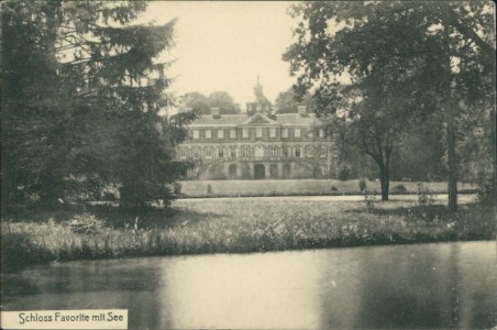 Alte Ansichtskarte Rastatt, Schloss Favorite mit See (siehe Erhaltung)