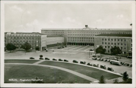 Alte Ansichtskarte Berlin, Flughafen Tempelhof