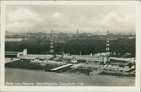 Alte Ansichtskarte Berlin, Zentralflughafen Tempelhofer Feld