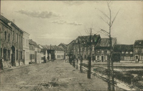 Alte Ansichtskarte Erkelenz-Kückhoven, Marktplatz mit Umgebung
