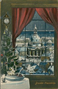 Alte Ansichtskarte Dresden, Frauenkirche im Schnee, Weihnachtsdekor