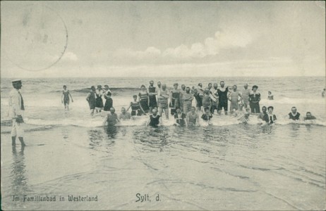 Alte Ansichtskarte Sylt, Im Familienbad in Westerland