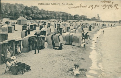 Alte Ansichtskarte Kolberg / Kołobrzeg, Am Strande