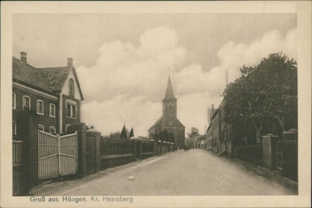 Alte Ansichtskarte Alsdorf-Hoengen, Straßenpartie mit Kirche
