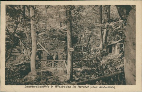 Alte Ansichtskarte Wiesbaden, Leichtweisshöhle