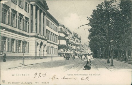 Alte Ansichtskarte Wiesbaden, Obere Wilhelmstrasse mit Museum