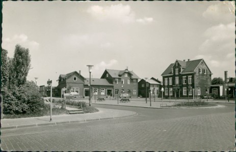 Alte Ansichtskarte Wermelskirchen, Bundes- u. Omnibus-Bahnhof