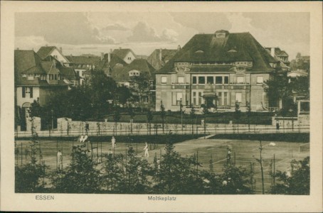 Alte Ansichtskarte Essen, Moltkeplatz mit Tennisplatz