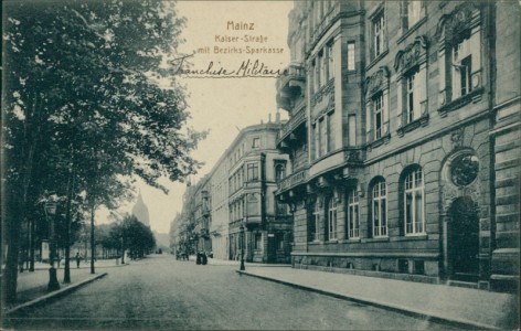 Alte Ansichtskarte Mainz, Kaiser-Straße mit Bezirks-Sparkasse (PAPIERLAGEN GELÖST)