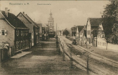 Alte Ansichtskarte Rüsselsheim am Main, Frankfurterstraße (gedruckt auf dünnerem Papier)