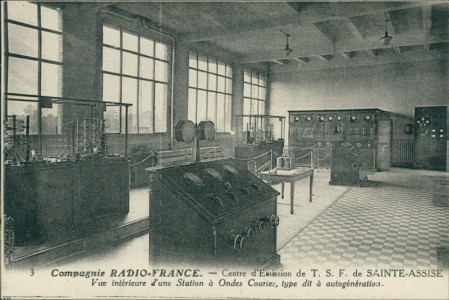 Alte Ansichtskarte Sainte-Assise, Compagnie Radio France, Centre d'Emission de T. S. F.