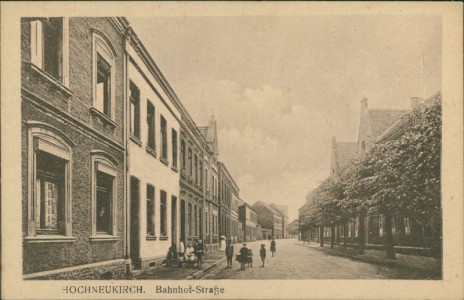 Alte Ansichtskarte Jüchen-Hochneukirch, Bahnhof-Straße
