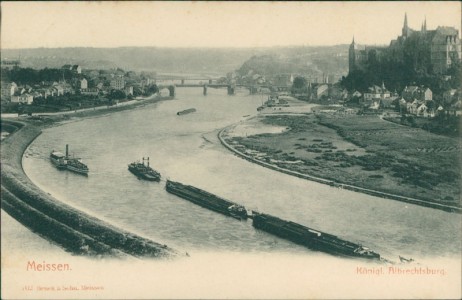 Alte Ansichtskarte Meißen, Königl. Albrechtsburg mit Elbdampfer und Schlepper