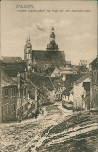 Alte Ansichtskarte Lutherstadt Eisleben, Vordere Siebenhitze mit Blick auf die Andreaskirche