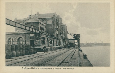 Alte Ansichtskarte Krefeld-Uerdingen, Crefelder-Hafen, Hafenpartie