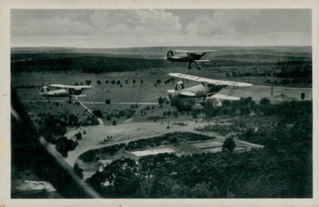 Alte Ansichtskarte Unsere Luftwaffe, vermutlich Heinkel-Jagdflugzeug He 51