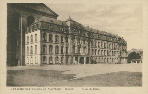 Alte Ansichtskarte Trier, Foyer du Soldat