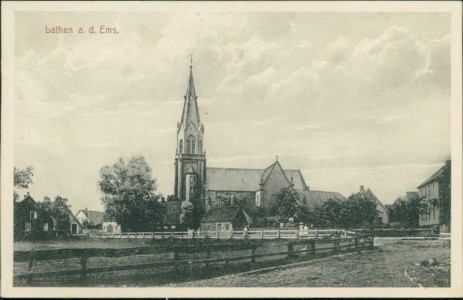 Alte Ansichtskarte Lathen a. d. Ems, Teilansicht mit Kirche