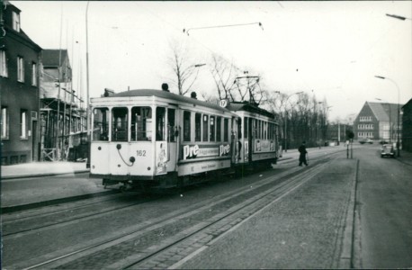 Alte Ansichtskarte Gelsenkirchen-Horst, Straßenbahn Linie 17, Echtfoto, Abzug ca. 1970er Jahre, Format ca. 13,5 x 9,5 cm